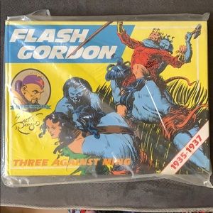 Collectors: Flash Gordon signed  book mint cond
